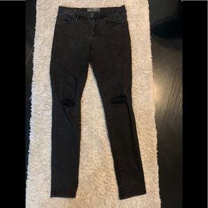 Garage skinny jeans with rips in knees (SIZE 7)